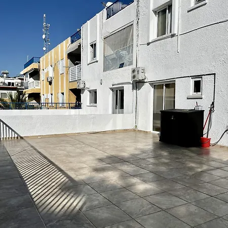 Apartman Ease Ajía Nápa