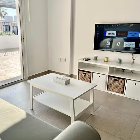 Ease Apartment *