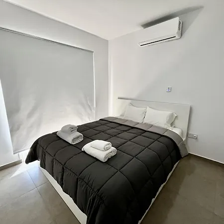 Ease Apartment *